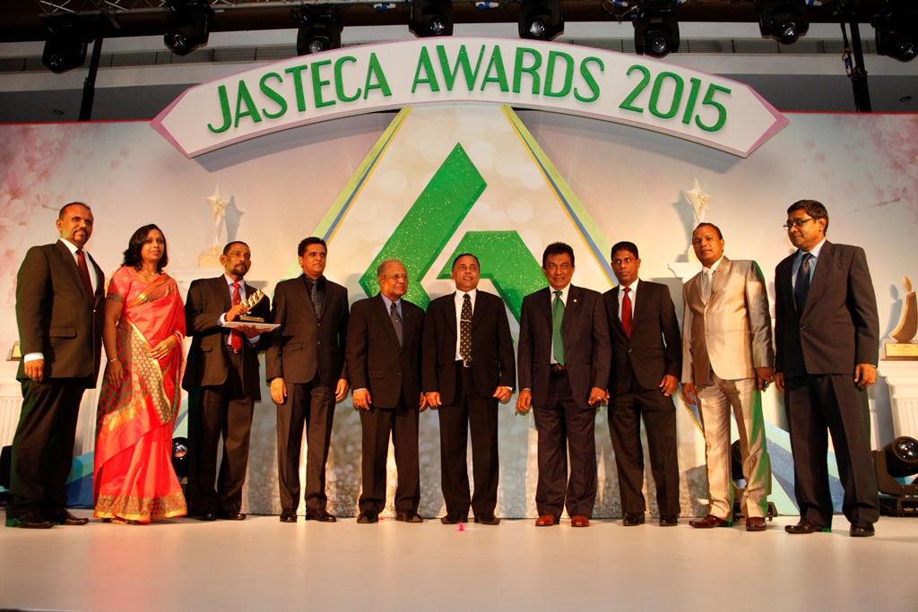 S-lon Lanka Pvt Ltd was honoured with a merit award at the Jasteca CSR Awards 2015, presented by the Japan Sri Lanka Technical & Cultural Association. S-lon's multifaceted community initiatives were acknowledged at the gala event held at Waters Edge